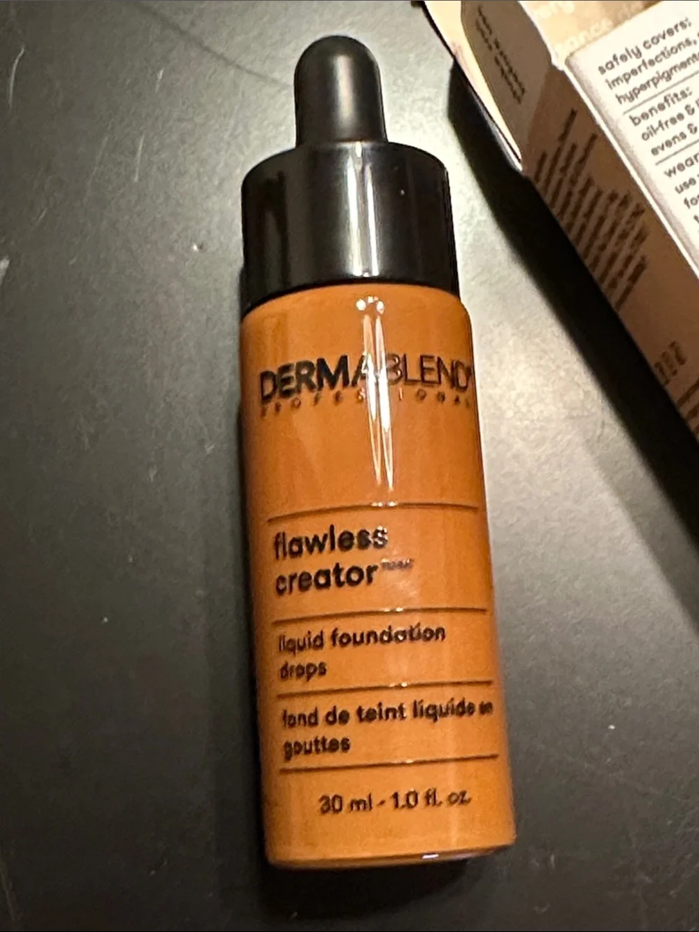 Dermablend Flawless Creator Multi-Use Liquid Pigment Shade 75W